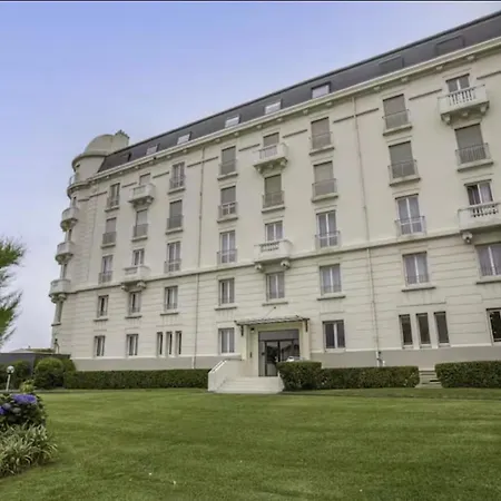 Regina Et Golf Vue 公寓 *